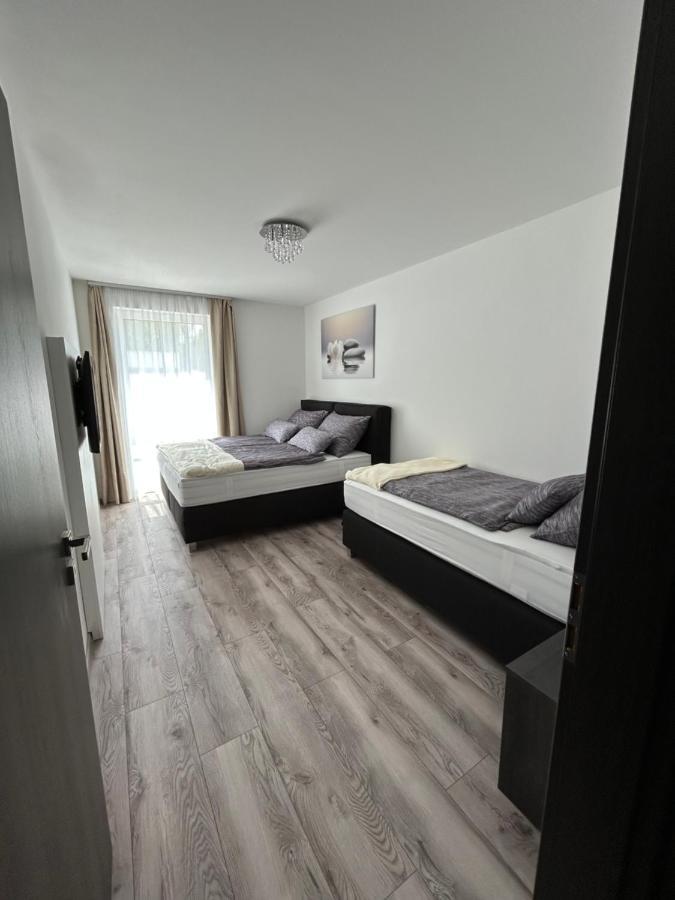 Villa Bauhaus Dream Deluxe T Siófok Esterno foto