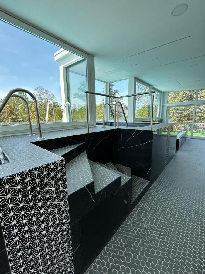 Villa Bauhaus Dream Deluxe T Siófok Esterno foto