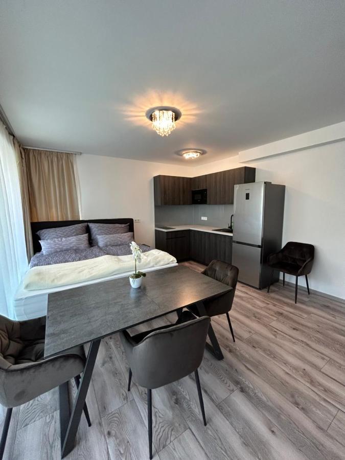 Villa Bauhaus Dream Deluxe T Siófok Esterno foto